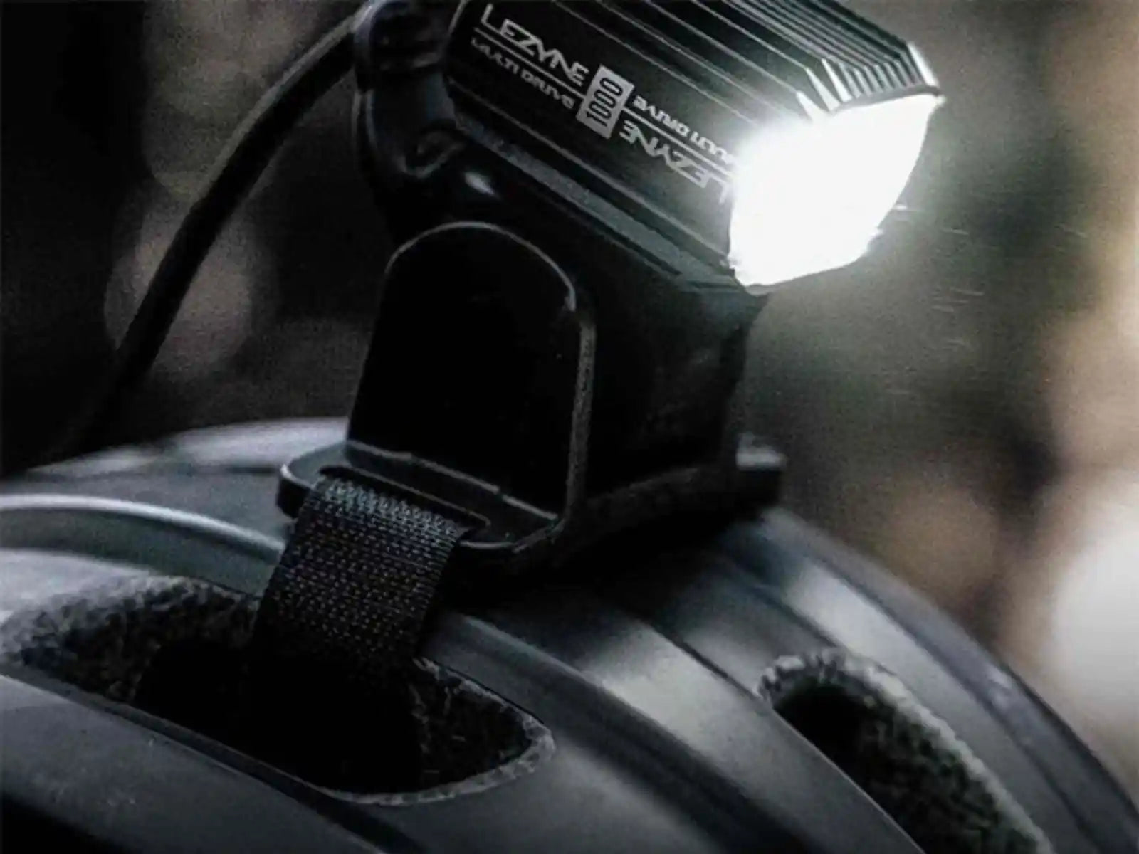 Lezyne Multi Drive 1000XL Met Helm Mount (OUTLET)